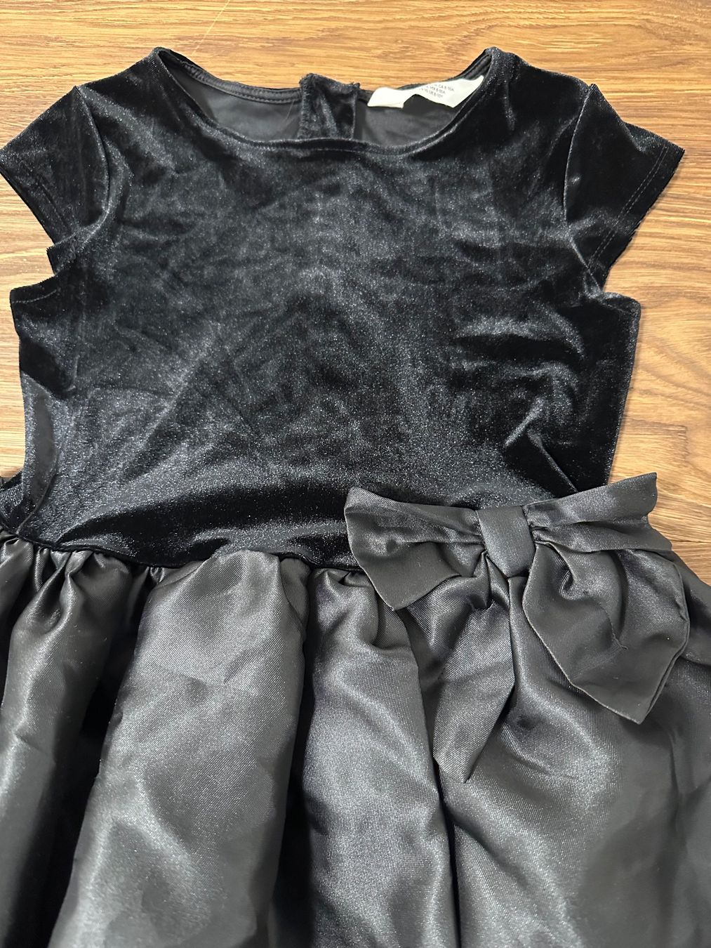 H&M Vestiti & Gonne: Festliches Kleid Grösse 134/140 – Usato da Brunnen venduto da annitime 1
