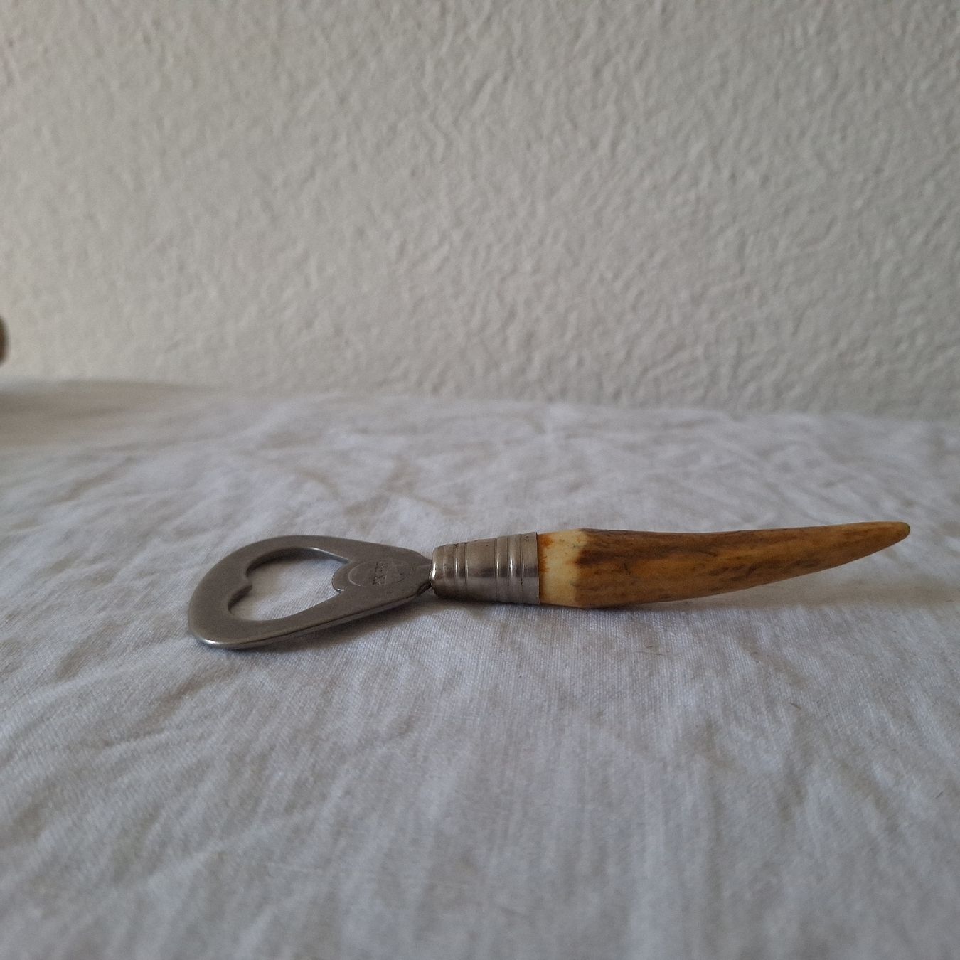Apribottiglie & Tappi per chiusura: Versand möglich! Vintage Flaschenöffner, Geweih-Griff – Usato da Winterthur venduto da Goldpipau 1