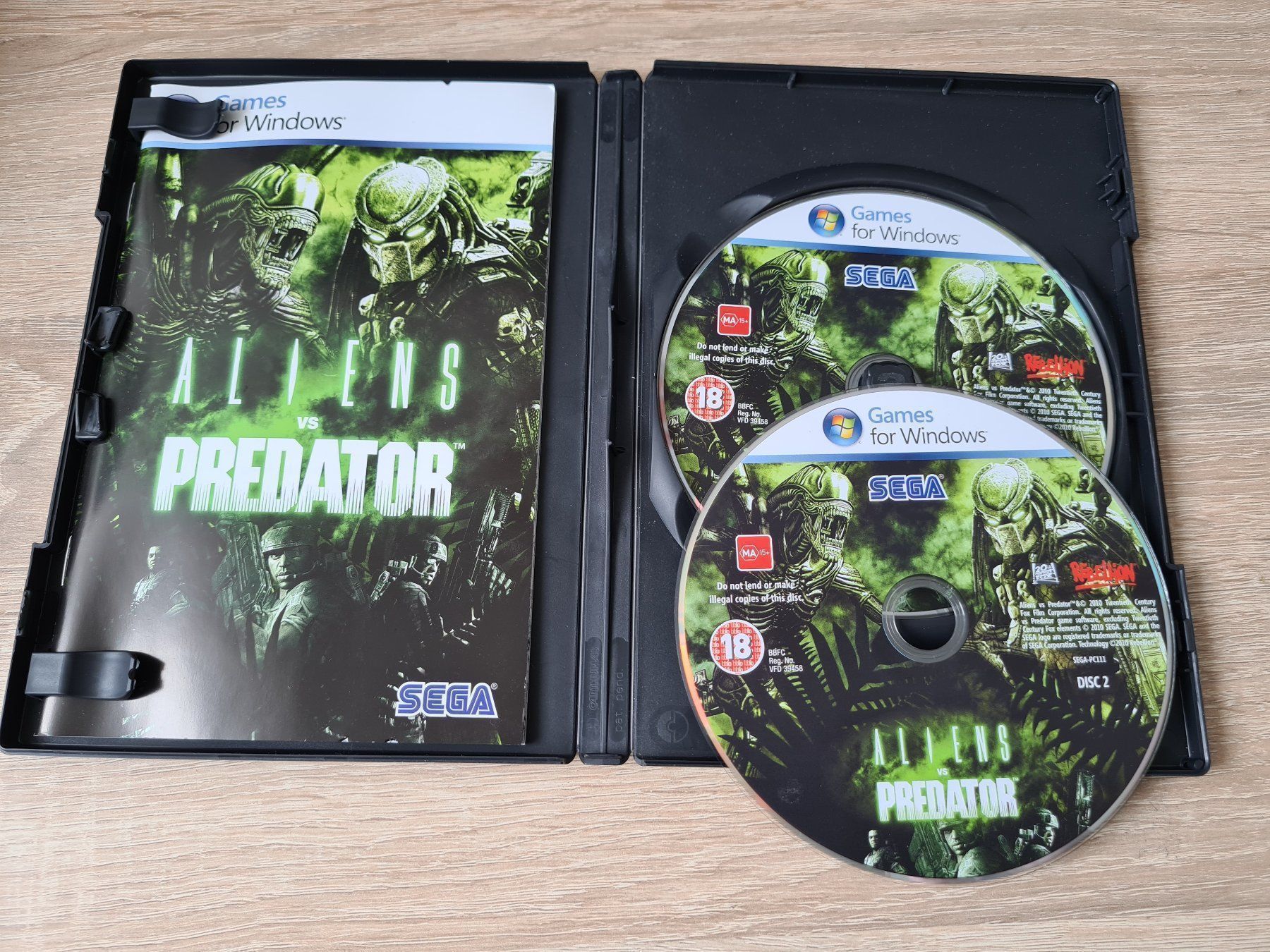 Giochi: Aliens vs Predator (2 DVD) English - PC – Usato da Carouge GE venduto da Franllo 2