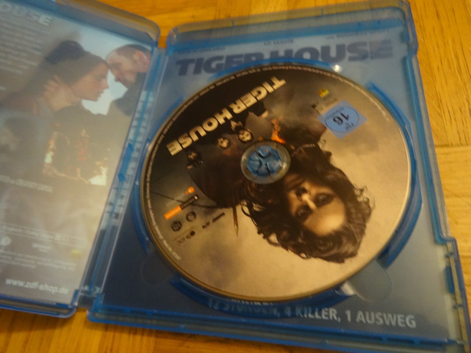 Tutti i DVDs: Tiger House BLU-RAY DEUTSCH, RAR – Usato da Olten venduto da Disc-Verkauf 1