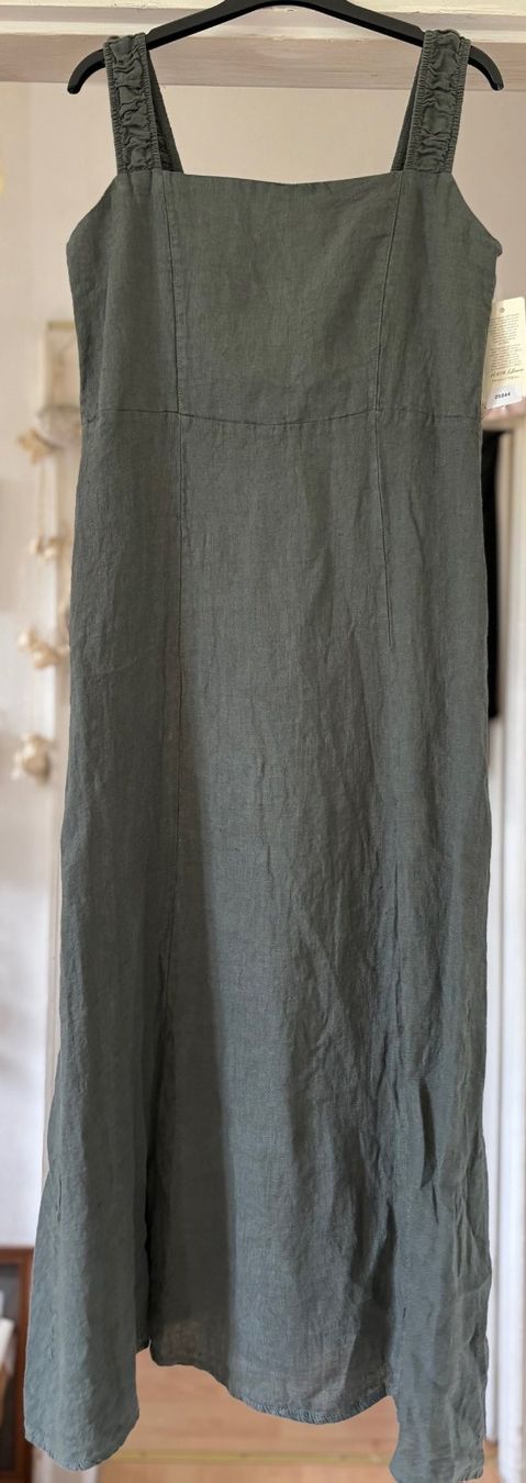 Robes: ROBE EN LIN!! M – Neuf avec emballage d'origine à Locarno par NicoNion