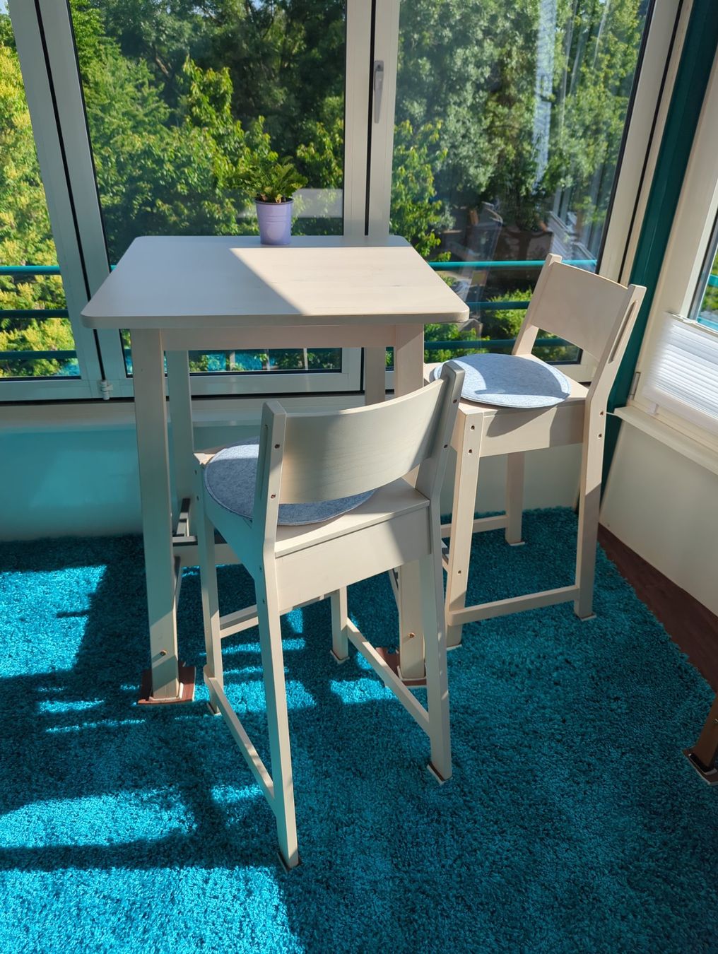 Ikea Tavoli: IKEA Bartisch-Set mit vier Stühlen – Usato da Birsfelden venduto da DealWithStil 1