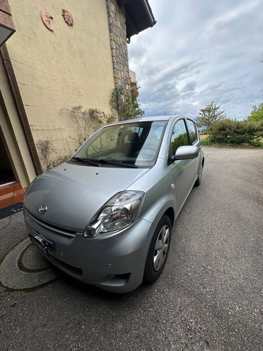 Daihatsu Automobili: Daihatsu Sirion 1.3 4WD – Usato da Uetikon am See venduto da Thierryo15