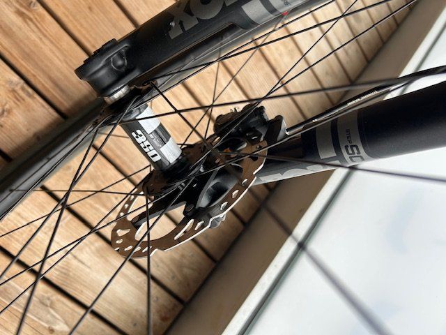 BMC Biciclette: BMC FOURSTROKE01 as NEW – Usato da Zug venduto da die_g7v7 4