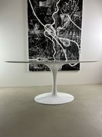 Designer Tulip Tisch- Ovale Platte- Carrara Marmor