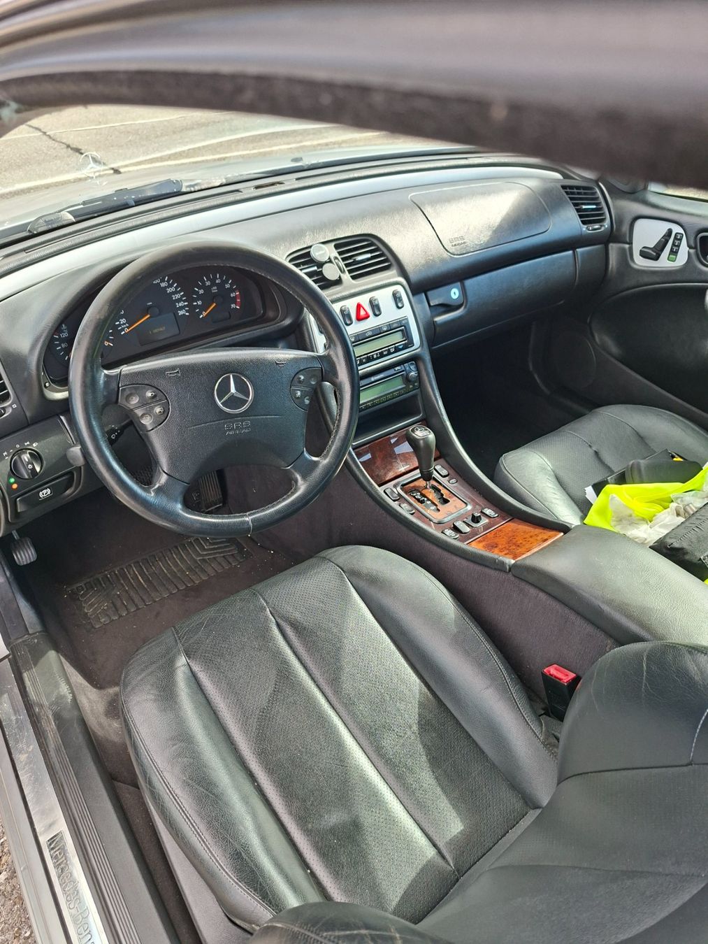 Mercedes-Benz Autos: Mercedes CLK 320 – Gebraucht aus La Tour-de-Trême von evapetreanu 6