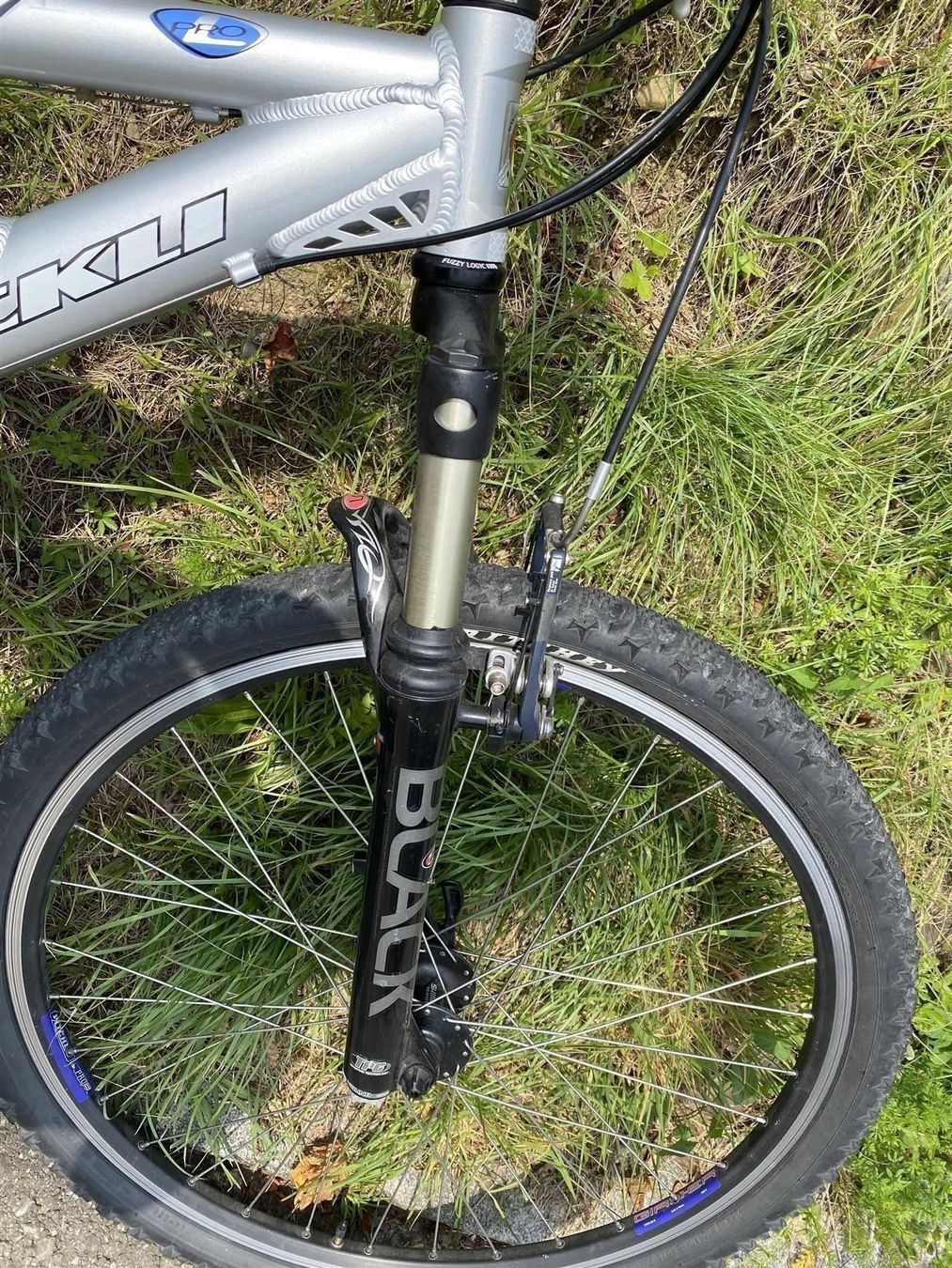 Stöckli Biciclette: Stöckli Mountainbike Fully / Hellblau-Silber – Usato da Gersau venduto da Sidharta7 5