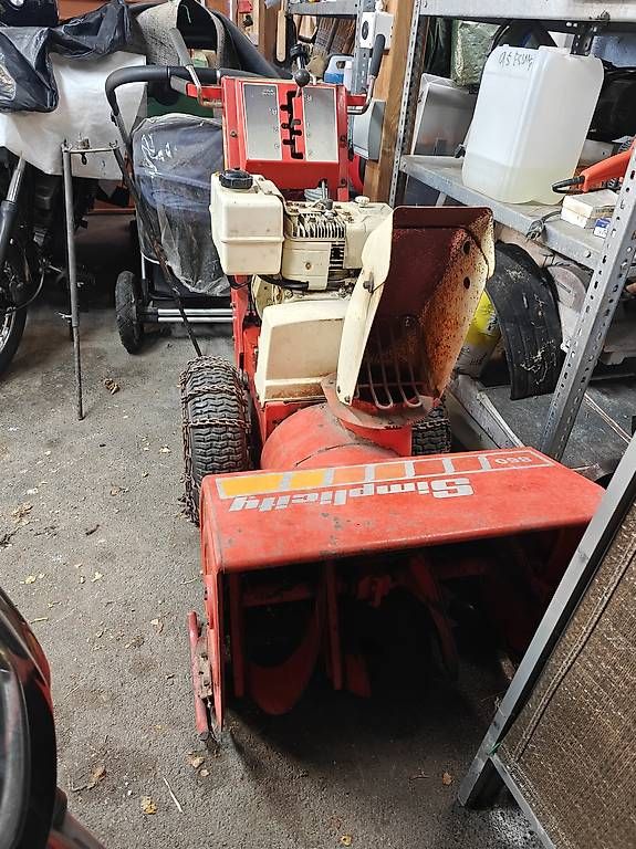 Alle Maschinen: Fraiseuse à neige Briggs & Straton 8HP – Gebraucht aus Baulmes von kai_6vlm 2