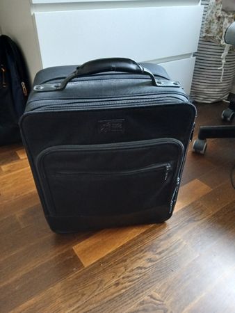 Case Logic Rolling Catalog Case—Travel Ready! Black.