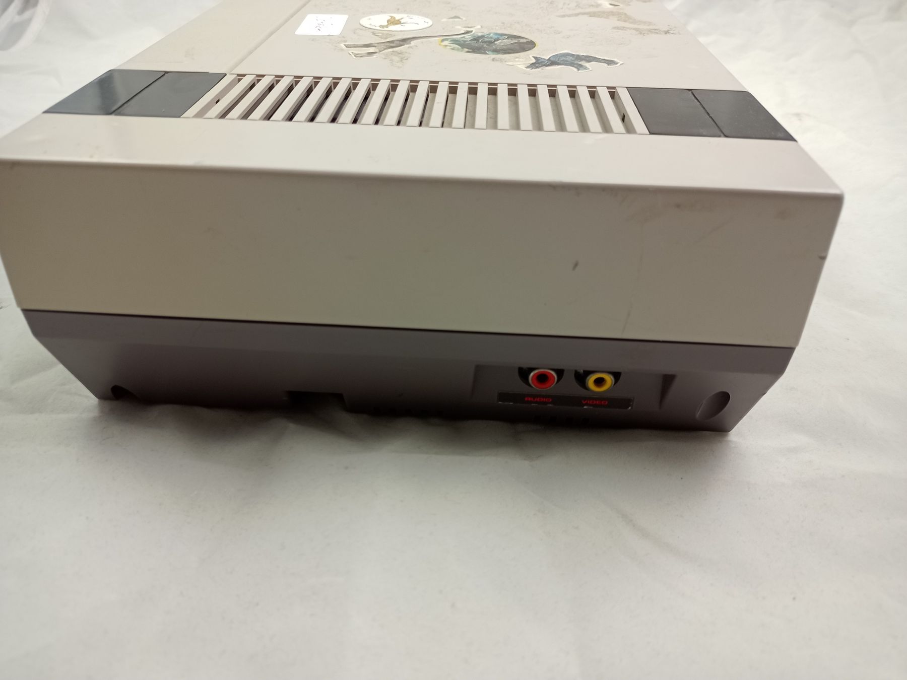 Consoles: Nintendo NES Konsole Defekt – D'occasion à Buchs AG par SellAndBuyX 2