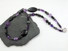 Halskette (Unikat) aus Amethyst, Onyx und Hämatit 60cm