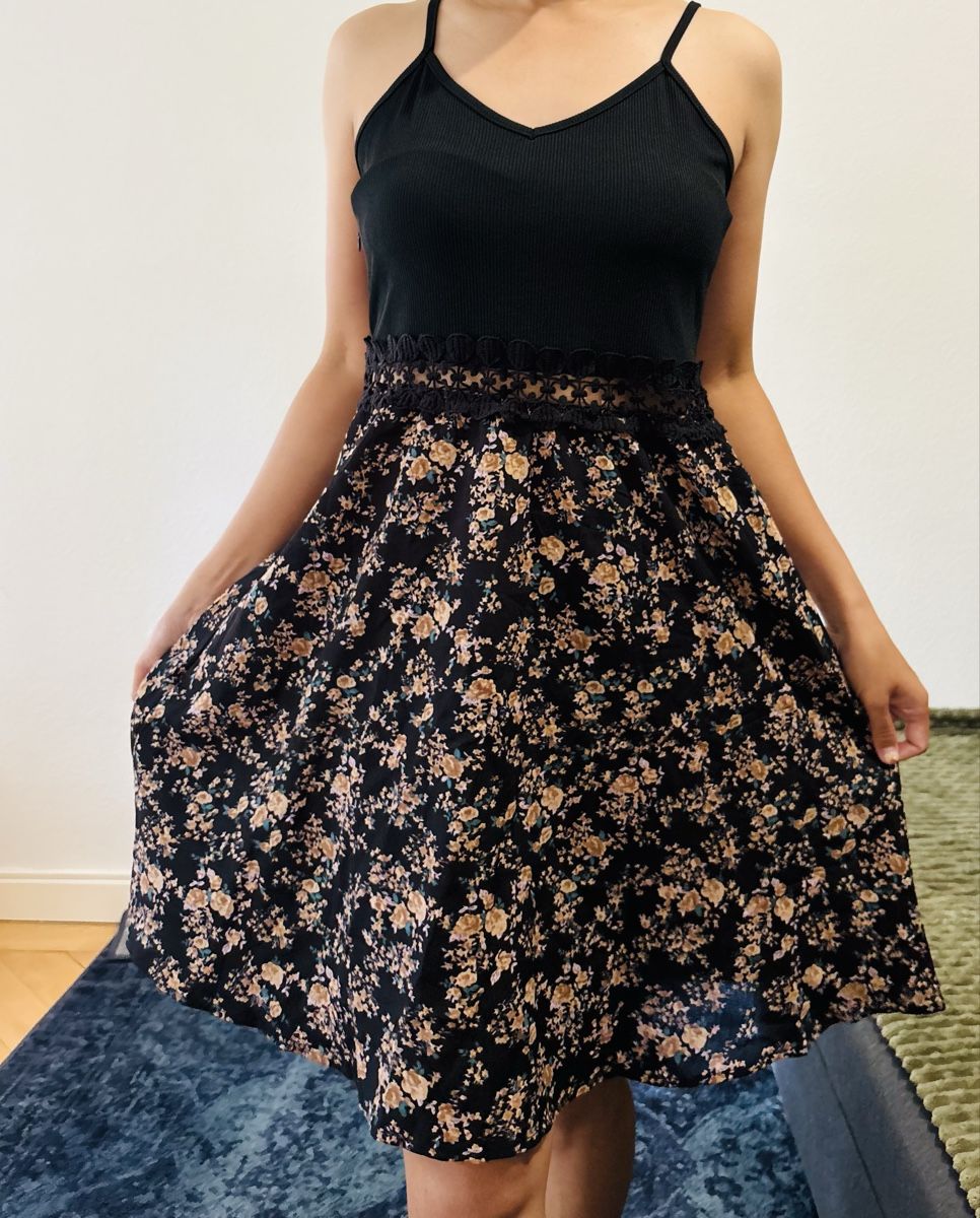 Vestiti: Casual dress – Nuovo (secondo la descrizione) da Confignon venduto da Second_Hand_Ch 1