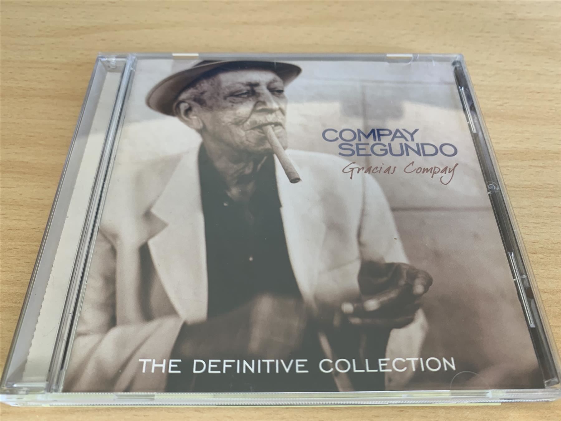 CD: Gracias Compay - The Definitive Collecti – Usato da Rikon im Tösstal venduto da Alpenmutz