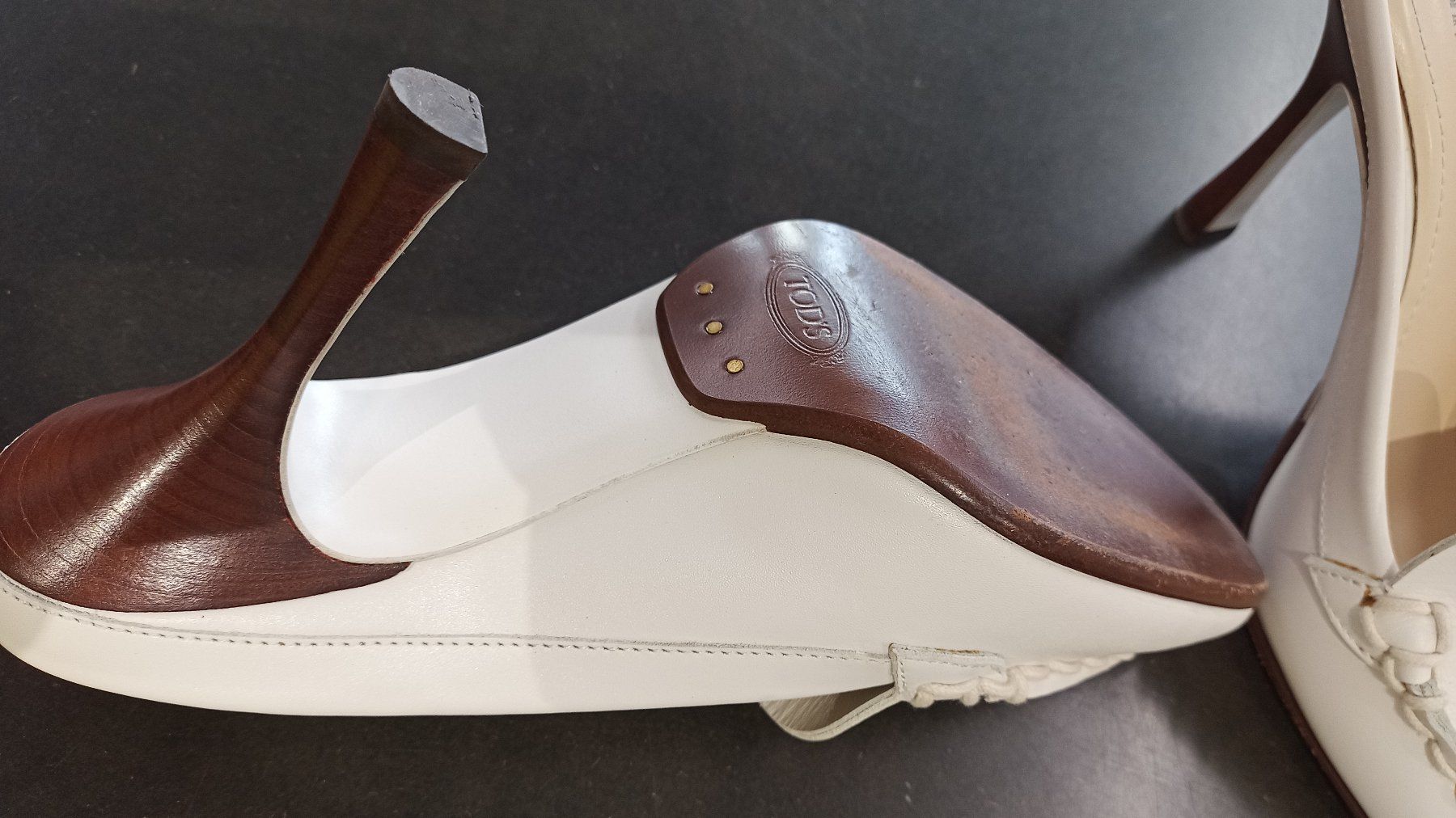 Tod'S Damenschuhe: Tod's hoher Pumps, cremefarben, Grösse 37.5 – Gebraucht aus Altishausen von Tschipfo 3