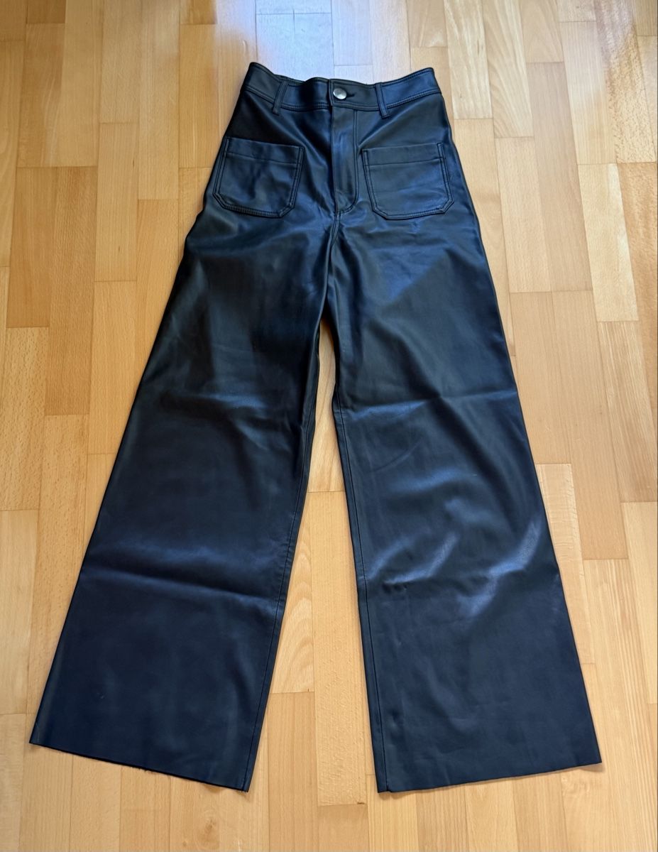Zara Jeans: Jean Similicuir  – Usato da Boudry venduto da asmdgr135