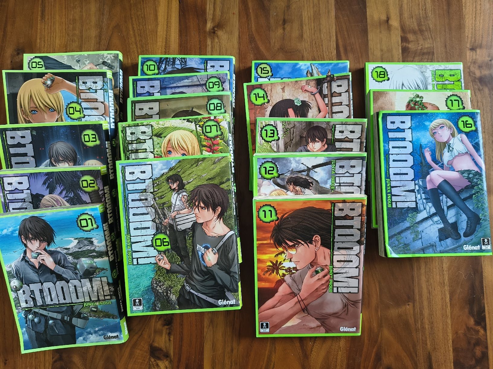 Fumetti: Manga BTOOOM, Tome 1 à 18  – Nuovo (secondo la descrizione) da Lausanne venduto da amm_6hyr