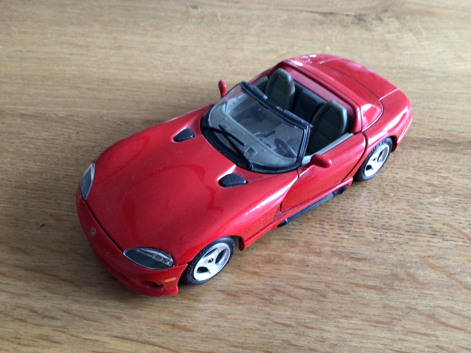 Dodge Modellini d'auto: Modellauto Dodge Viper RT/10  1/24 – Usato da Oberengstringen venduto da Reini1063