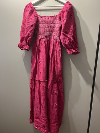 Kleid pink bestickt Grösse
