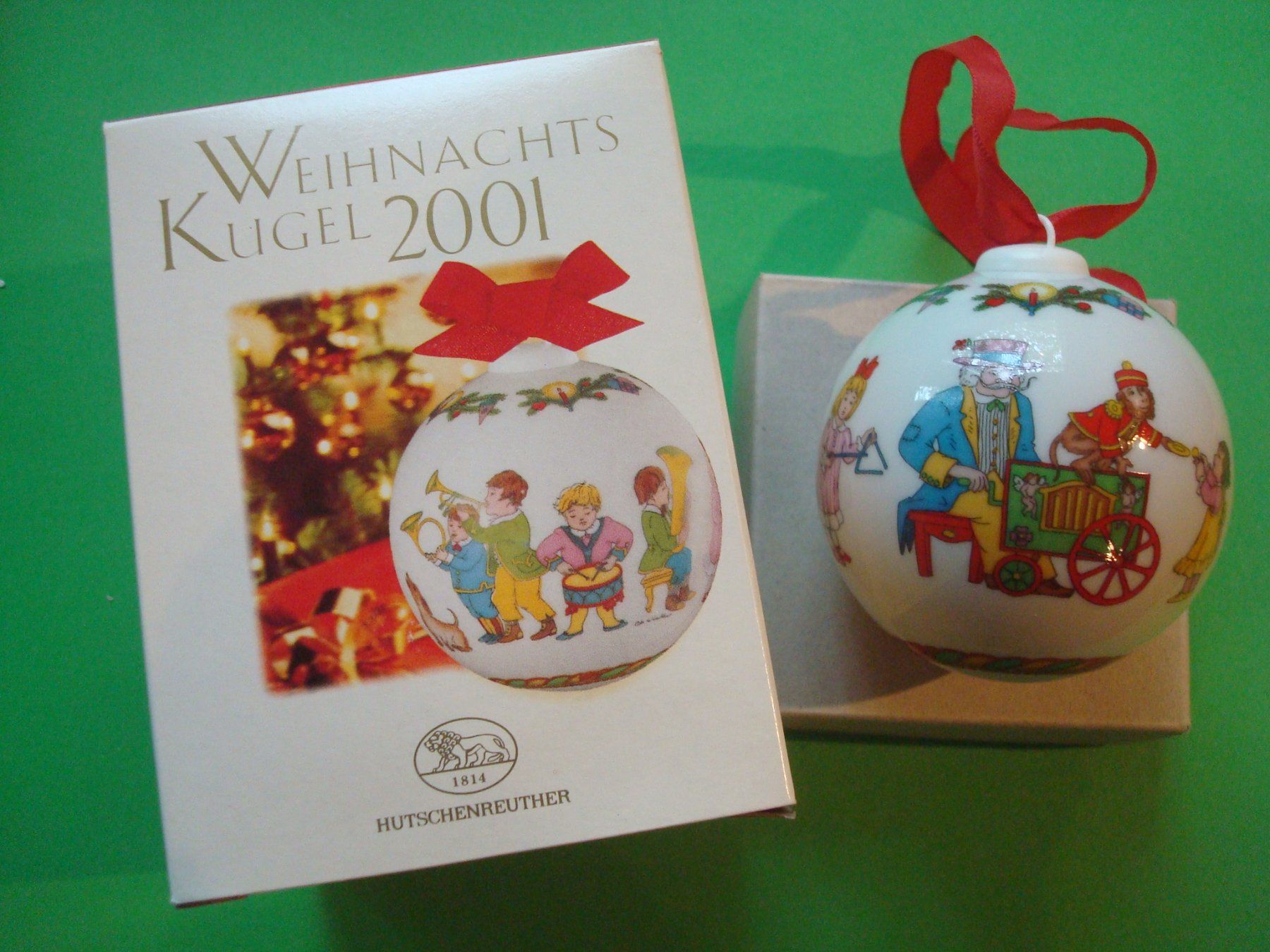 Hutschenreuther Glocken & Treicheln: Weihnachtskugel 2001 Hutschenreuther – Neu (gemäss Beschreibung) aus Riehen von Baerewaegli