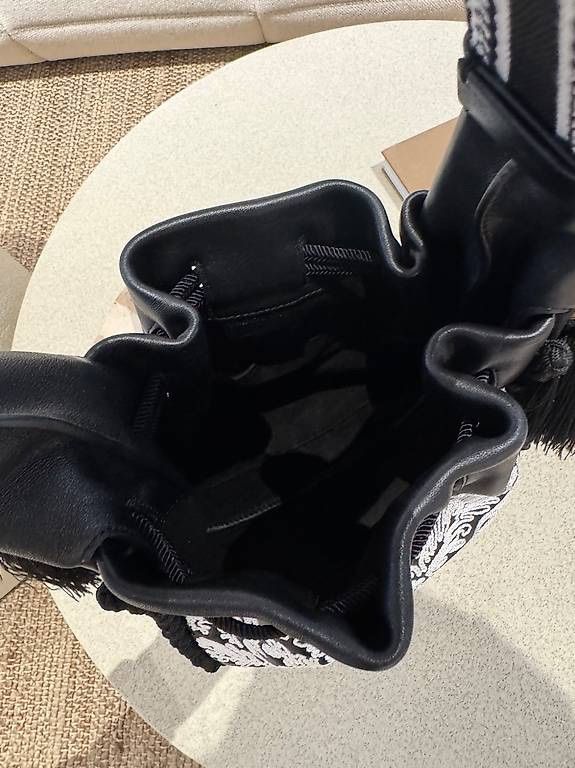 Dior Borse: DIOR HOBO TASCHE – Nuovo (secondo la descrizione) da Schwyz venduto da bofb 9