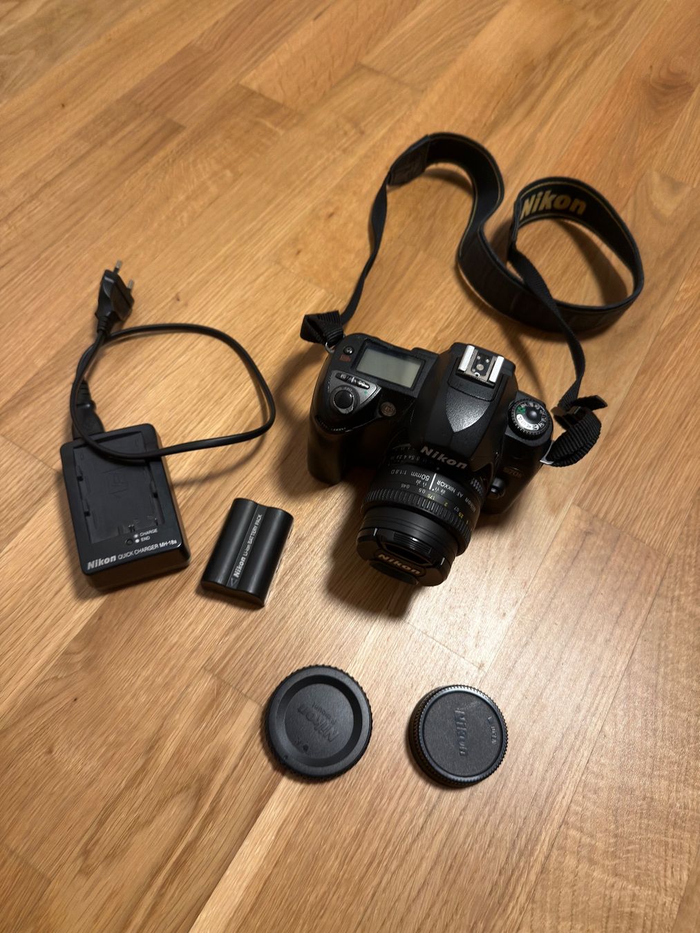 Nikon Fotocamera: Nikon D70s Spiegelreflexkamera – Usato da Volketswil venduto da Semai1 4