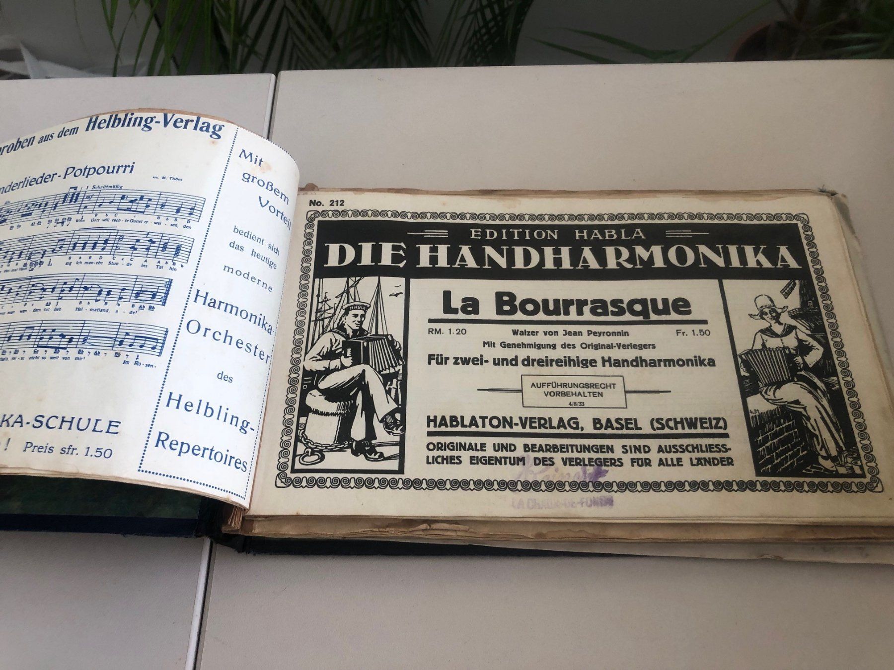 Libri: Notenbuch antik – Usato da Brügg BE venduto da rutschimedizin 2