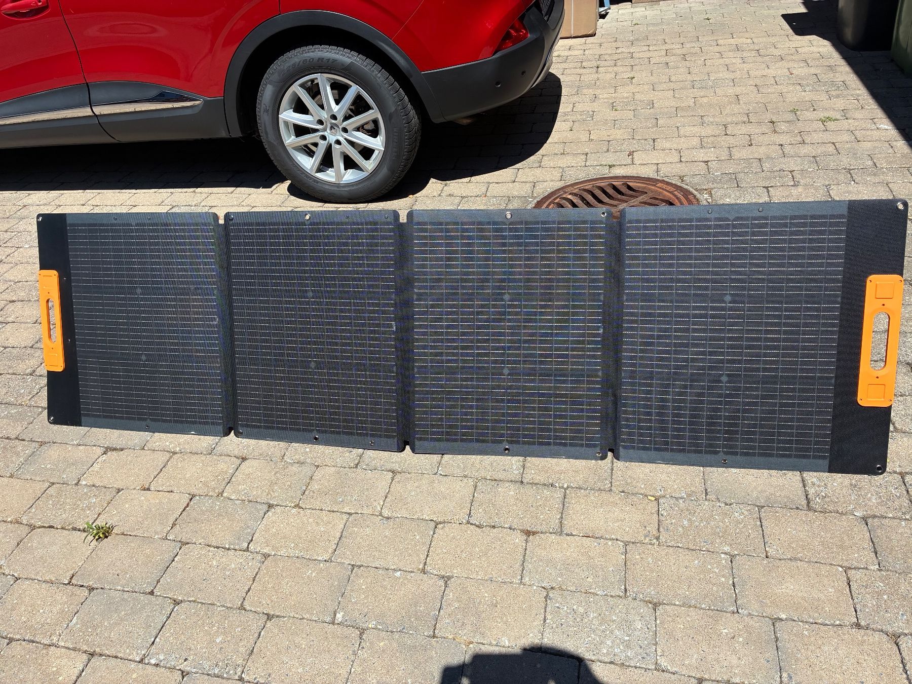 Solargeräte und Solarprodukte: Faltbares Solarpanel 210 Watt – Neu und originalverpackt aus Cordast von Suisseheinz