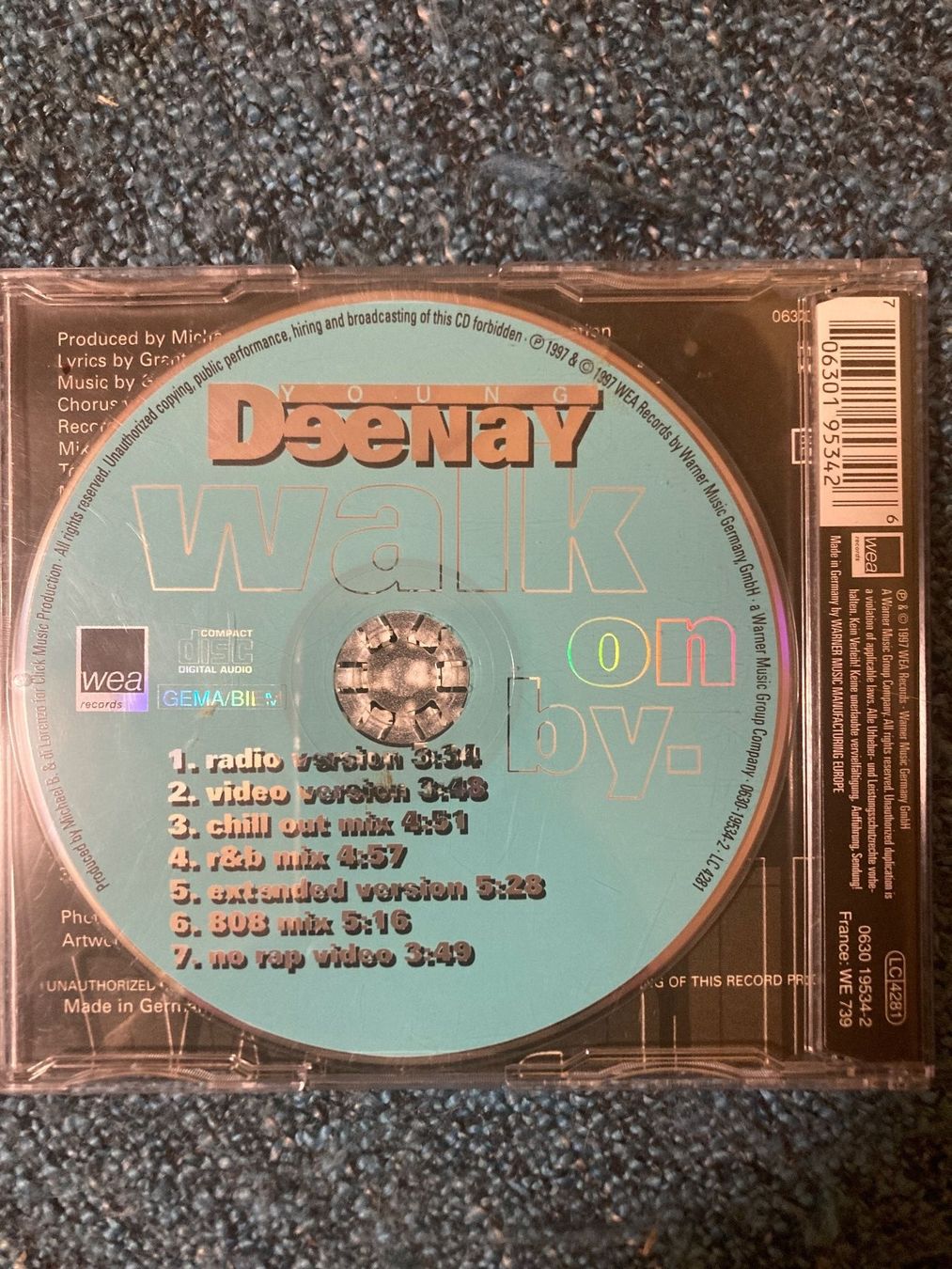 CD: Young Deenay - Walk On By – Usato da Lützelflüh-Goldbach venduto da Deiv4 2