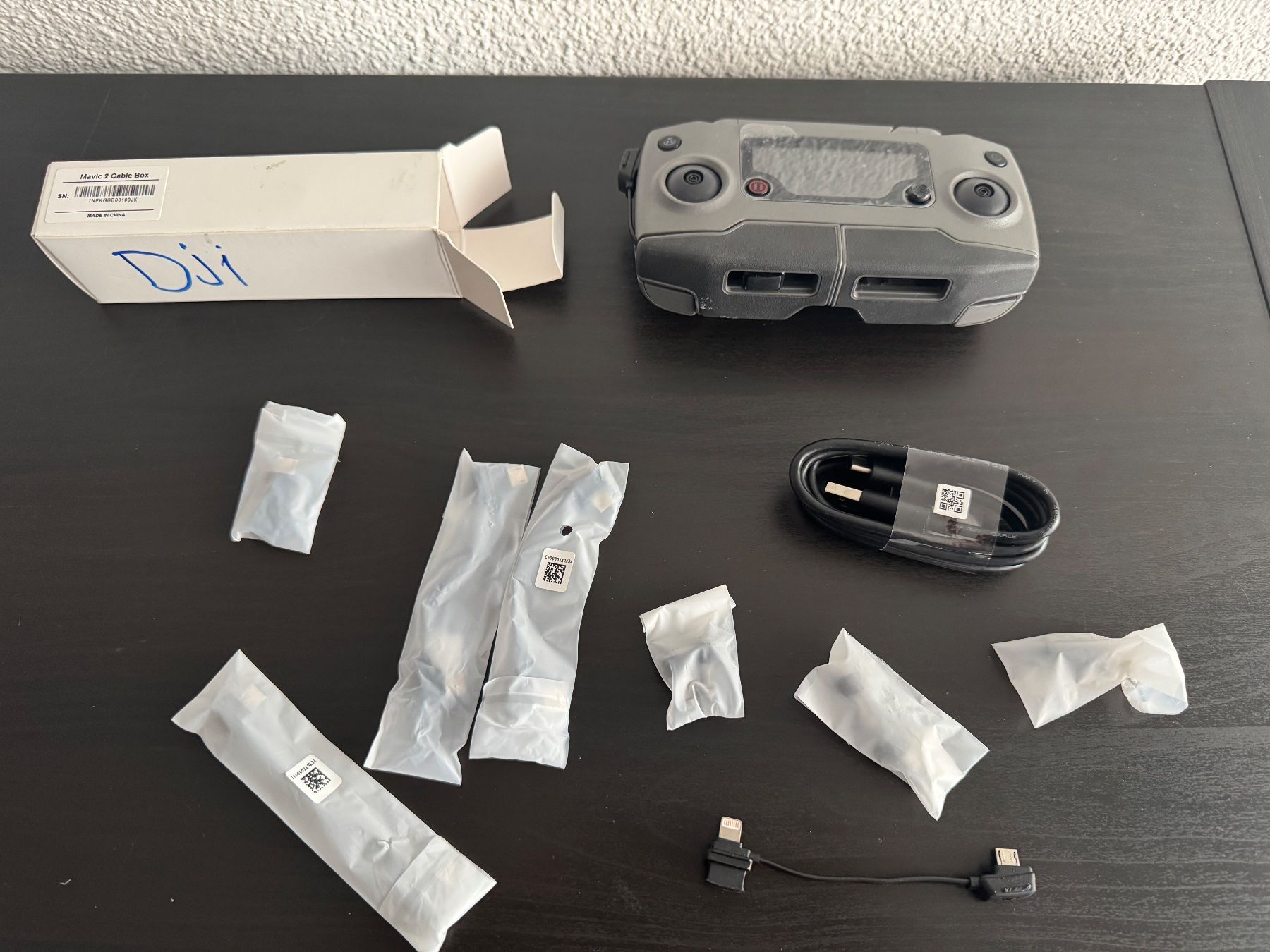 DJI Fernbedienungen: DJI Mavic 2 Fernbedienung RC1B Controller – Gebraucht aus Waltenschwil von lu.be. 2