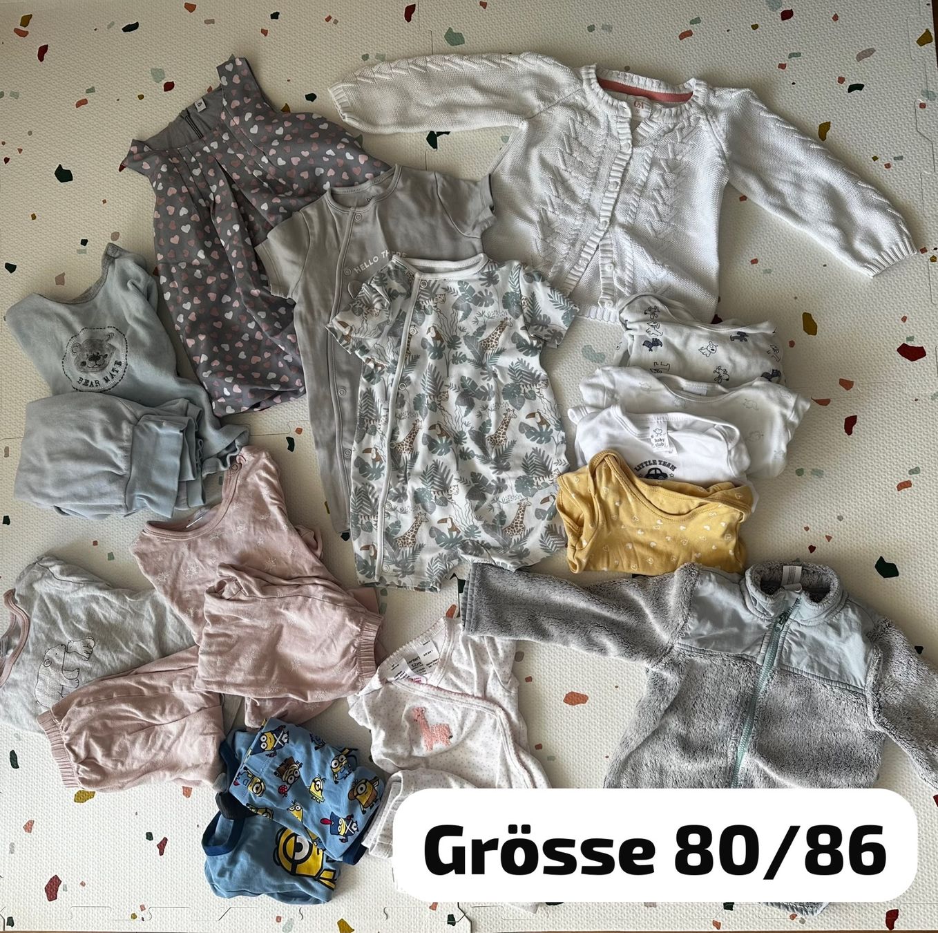 Kleiderpakete & -sets: Kleiderpaket 80/86 – Gebraucht aus Liebefeld von ann_8tfy