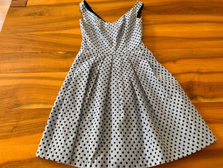 PINKO Kleid hellblau mit dunkelblauen Punkten Gr. 34