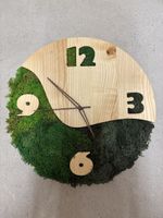 Wanduhr Holz Moos Design handgemacht neu