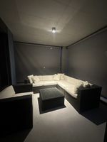 Exklusive Gartenlounge mit Kissen