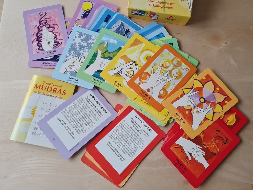 Karten Set MUDRAS mit den Fingern. Yoga, von Gertrud Hirschi | Kaufen ...