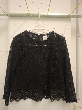 Bluse STUDIO schwarz Grösse 36 Spitzenbluse
