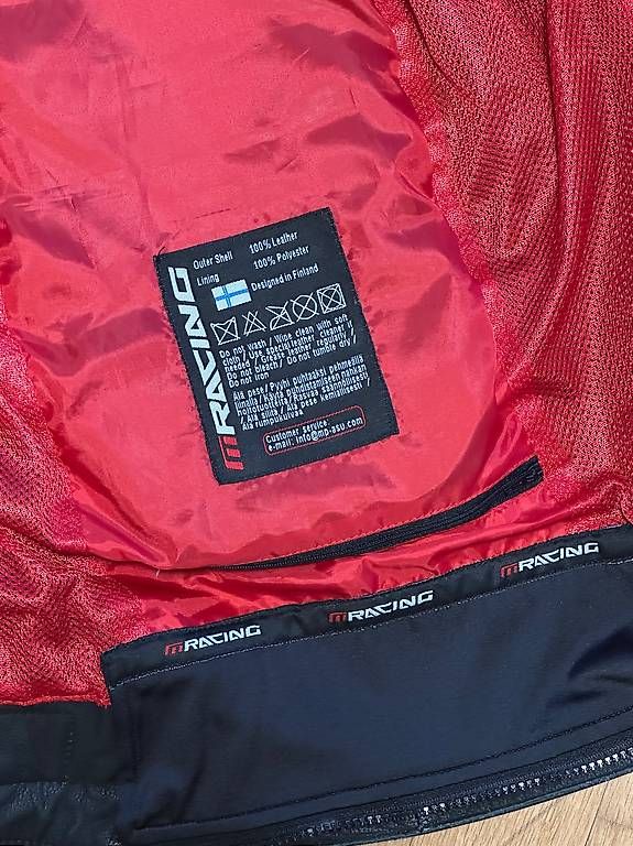 Lotti di vestiti: Töffbekleidung – Usato da Aarau venduto da karamm 3