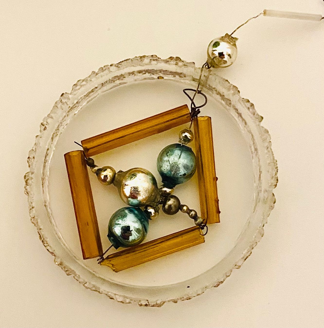 Gablonzer Alle Dekorationen: antiker Christbaumschmuck Gablonz 1920/30, Ring Eichenlaub – Gebraucht aus Bad Zurzach von ustrade 5