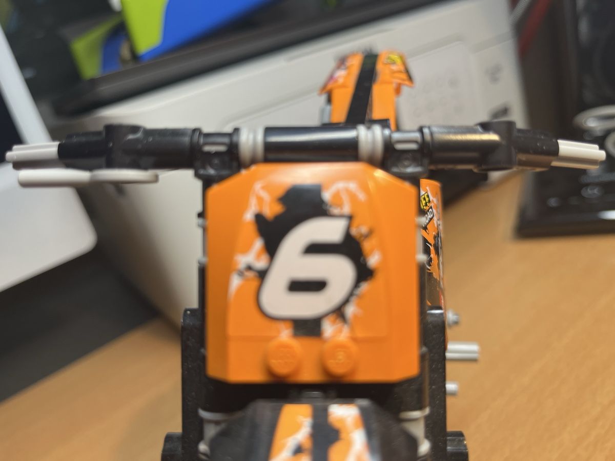 Lego Spielzeuge: LEGO Technic Motorrad 42007 mit Anleitungen – Gebraucht aus Emmenbrücke von evo34 2