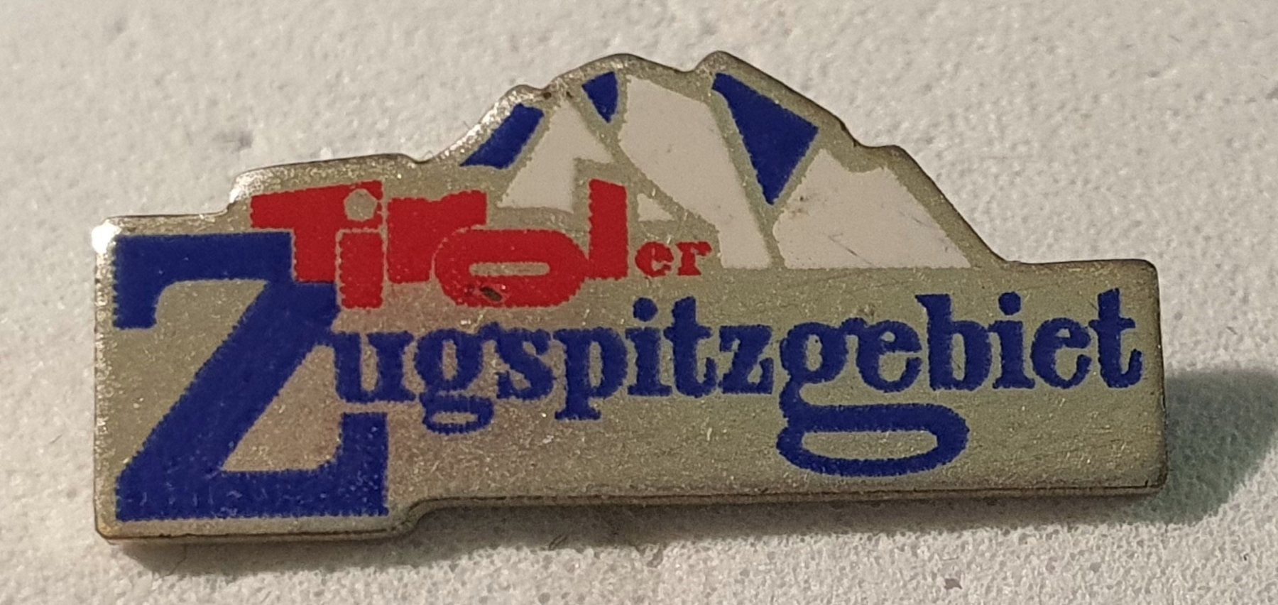 Plaketten & Abzeichen: D849B - Pin Tirol Zugspitzgebiet – Gebraucht aus Reinach BL von Boston-Verkauf