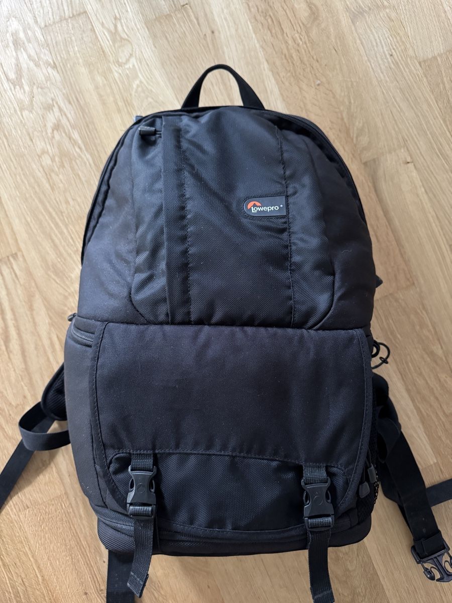 Lowepro Zaini: Lowepro Fotorucksack BP 250 – Usato da Lenzburg venduto da Li-Lo