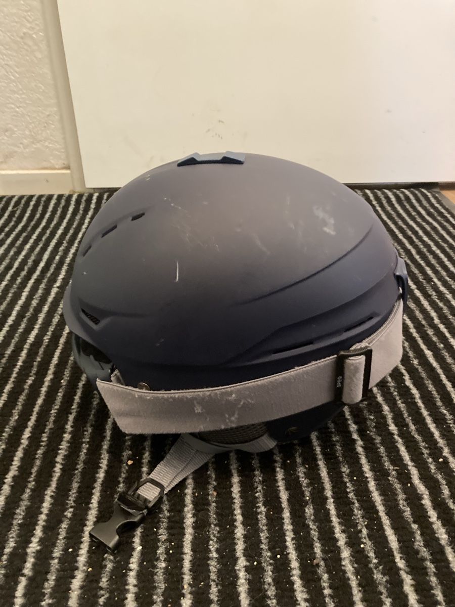 Caschi: Kinderskihelm Grösse 48-51 cm mit Brille – Usato da Nänikon venduto da Monschgal 3