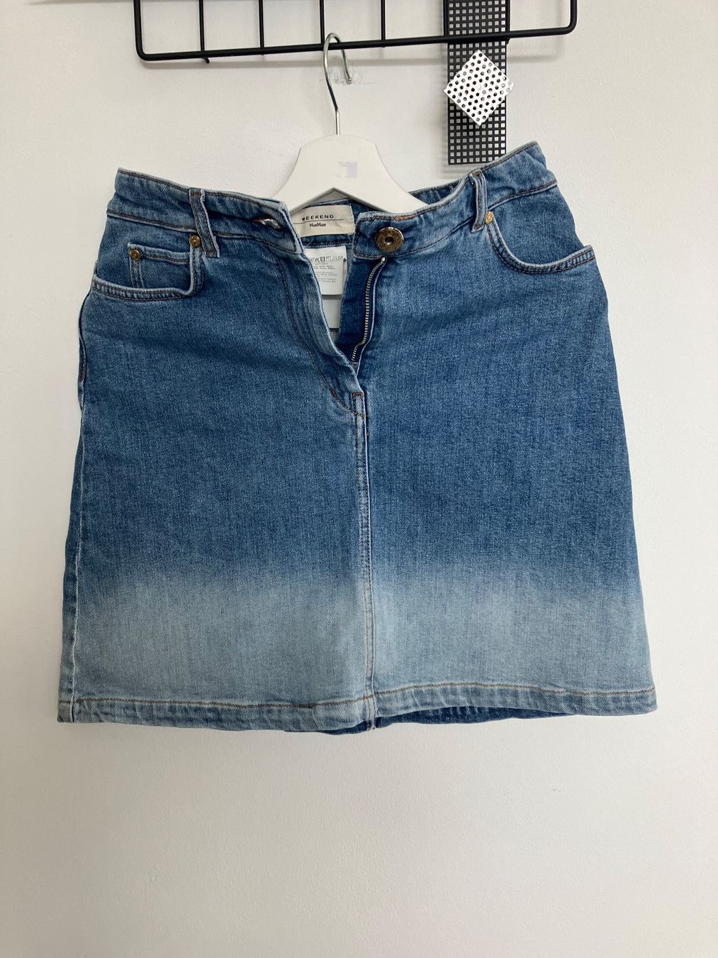 Max Mara Gonne: MAX MARA Rock – Nuovo (secondo la descrizione) da Huttwil venduto da Badi369