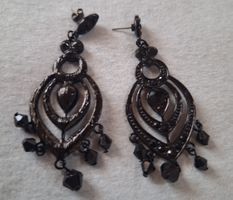 Boucles d'oreilles longues noires style vintage 