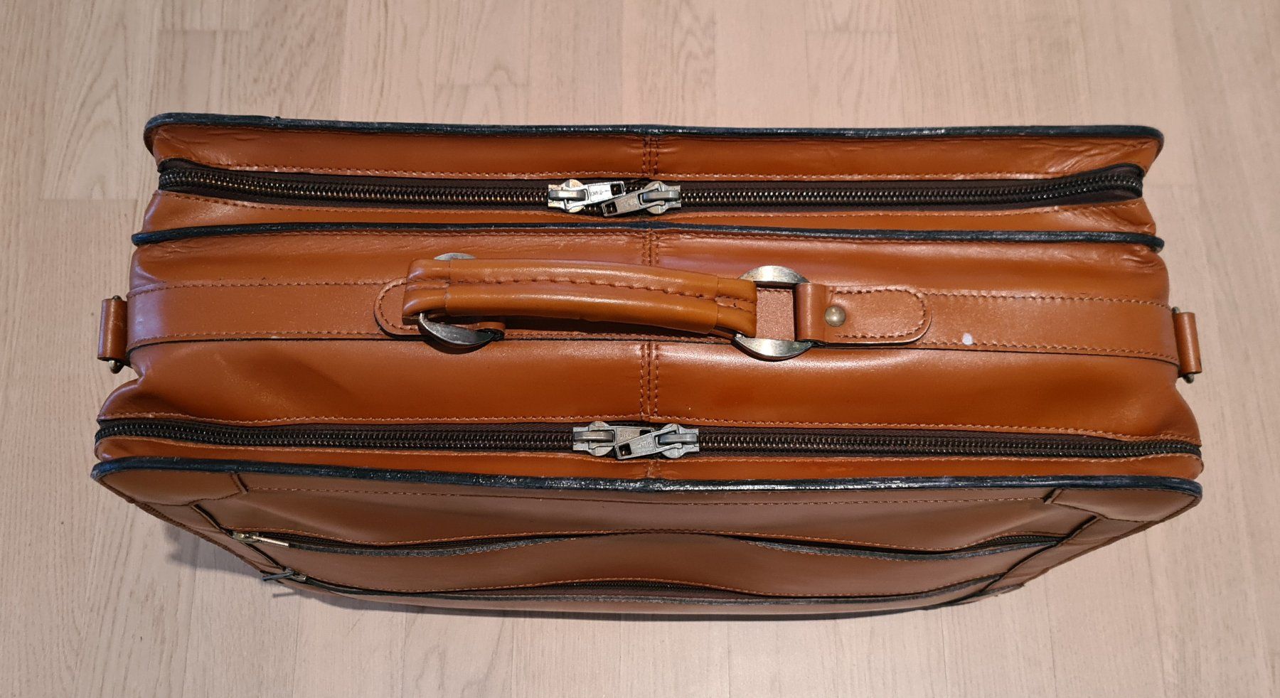 Valigie & Borse: Aktentasche Leder – Usato da Islikon venduto da EFH651