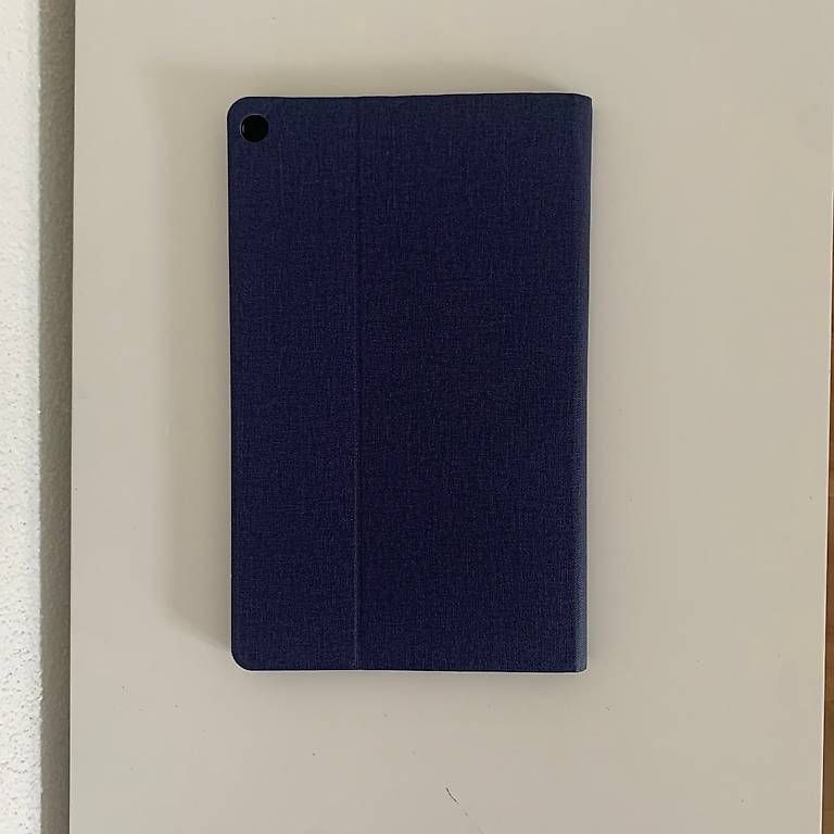 Amazon Tablet PC: Amazon Fire HD 10 Tablet (9. Generation) + Case – Usato da Uster venduto da Cutz 4