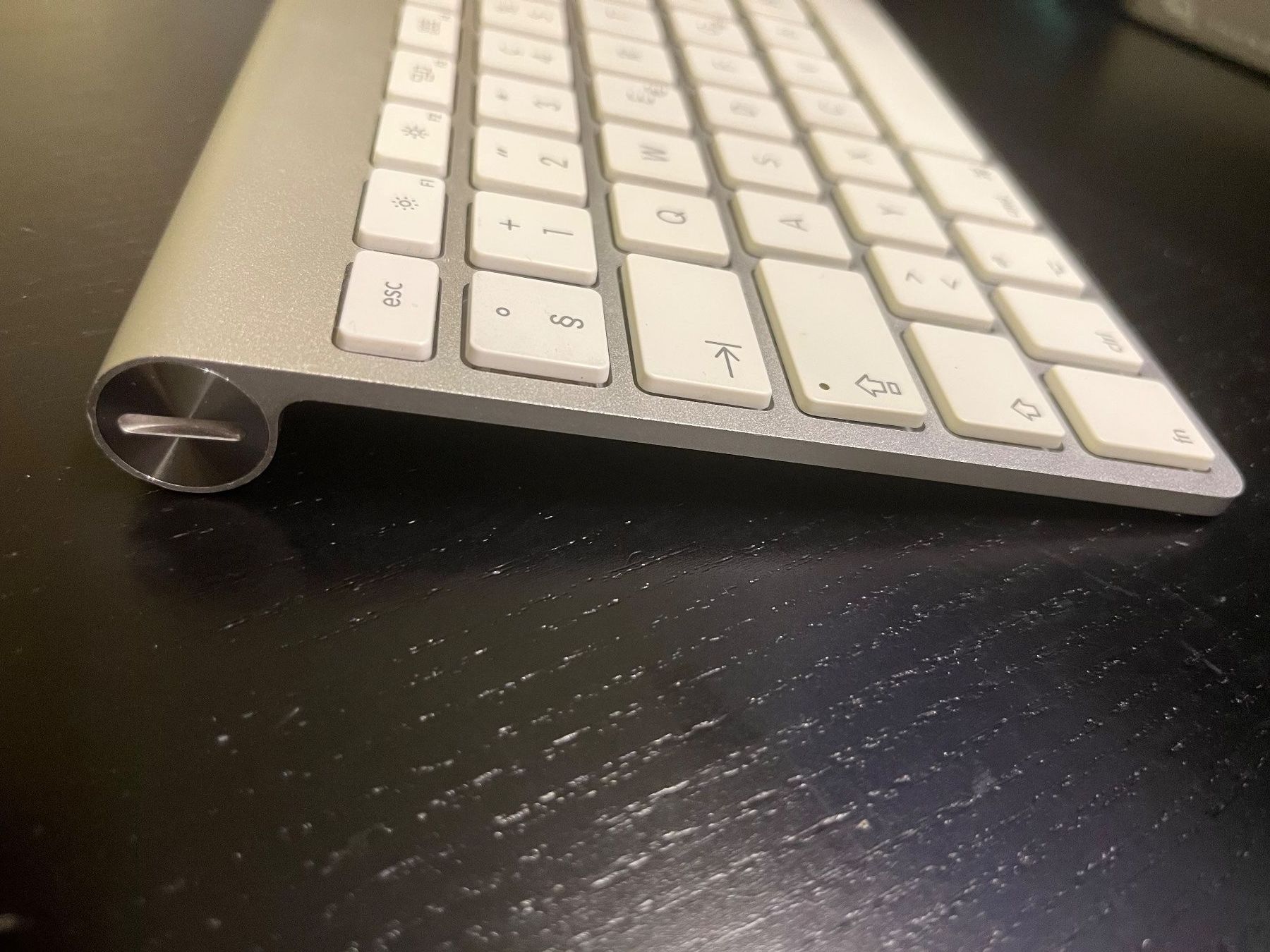 Apple Claviers: Apple Wireless Keyboard (Aluminium) - Défectueux – Défectueux à Lausanne par val-sav 2