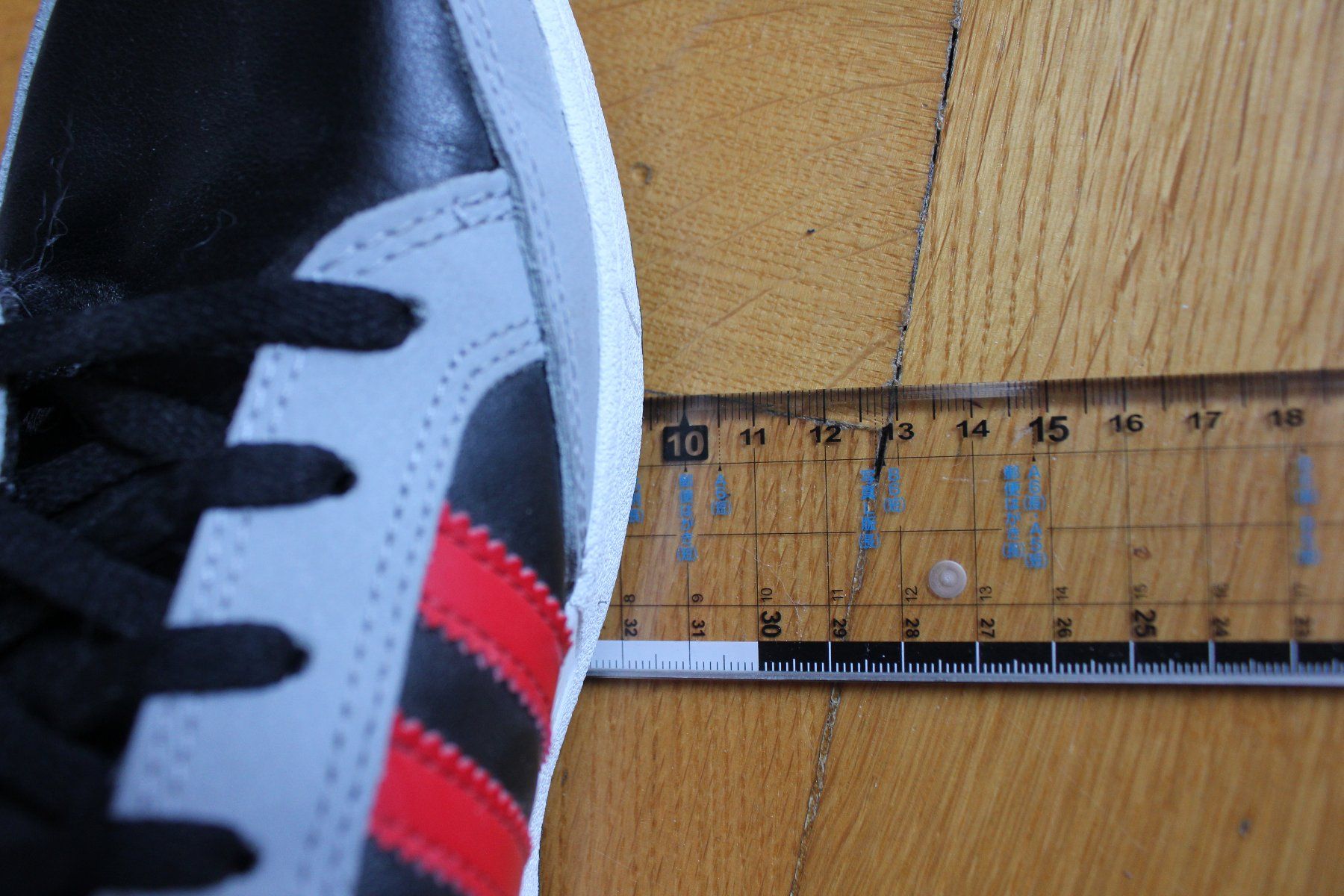 Adidas Scarpe da uomo: ADIDAS Retro shoes gr.38 NEW – Nuovo (secondo la descrizione) da Fribourg venduto da metalhands 5