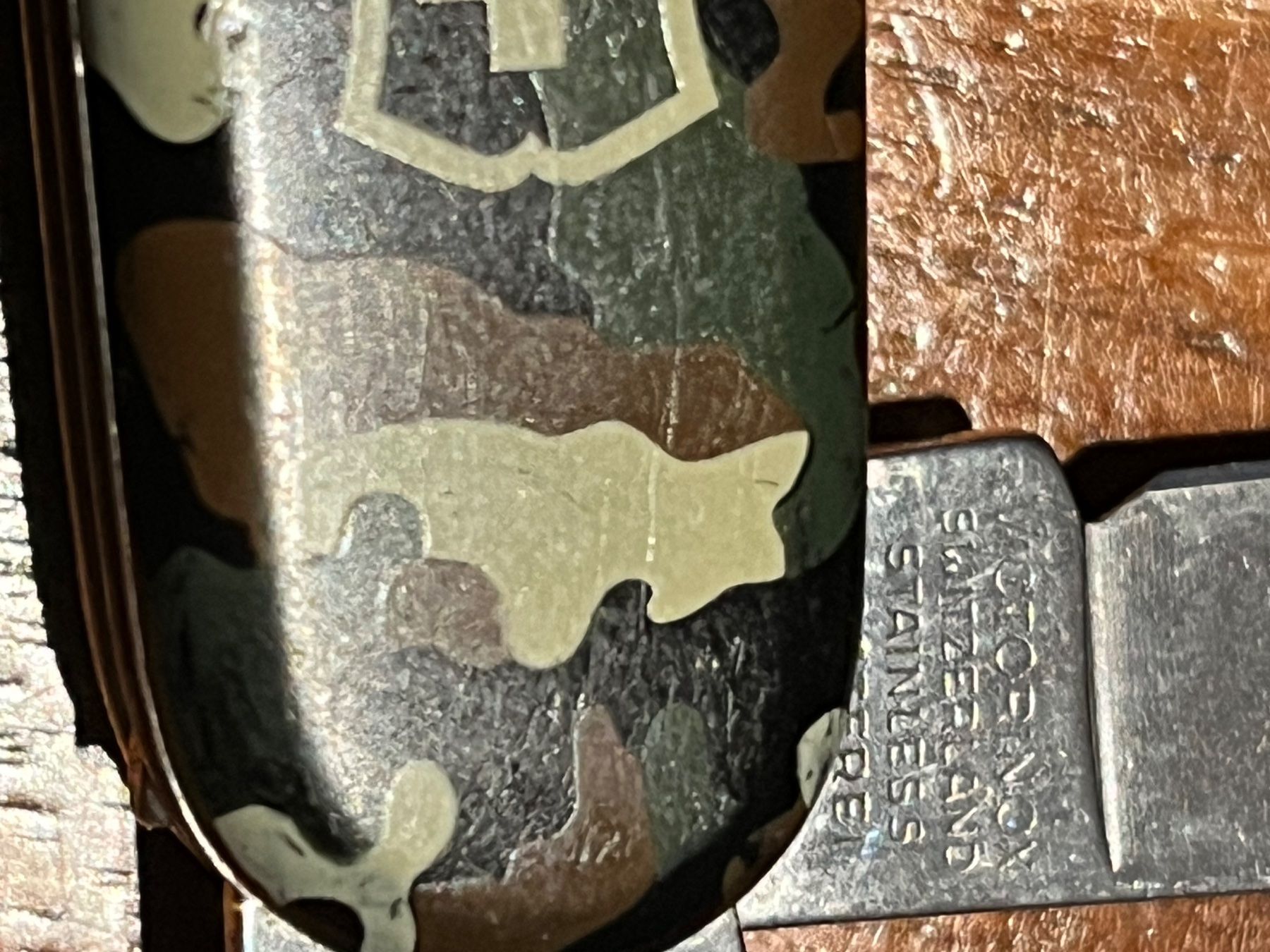 Victorinox Coltelli tascabile: Victorinox Offizier Sackmesser Camouflage – Usato da Basel venduto da Ruemli17 3