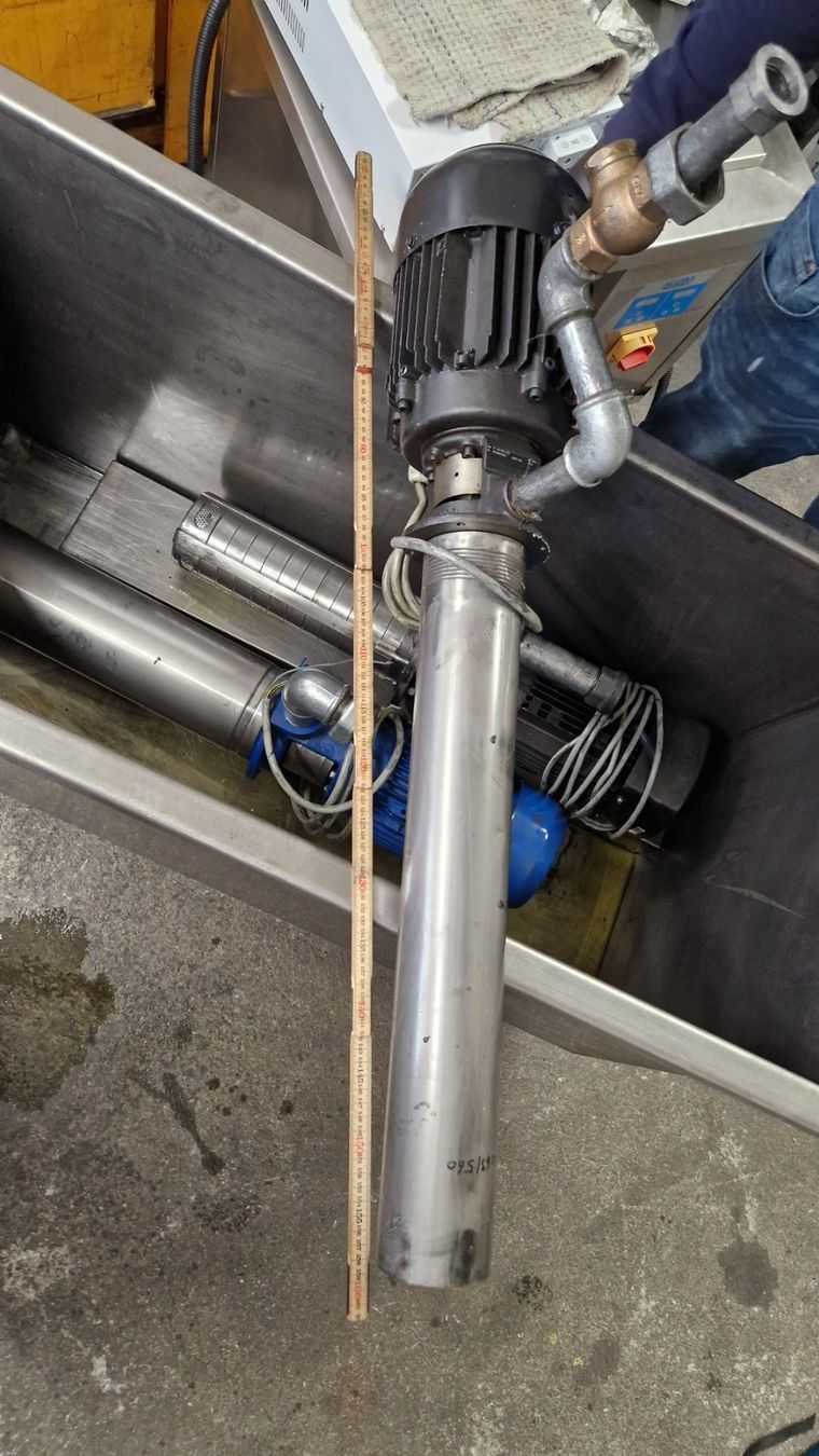 Pompe & Parti di ricambio: Kühlmittelpumpe – Usato da Beckenried venduto da Narol