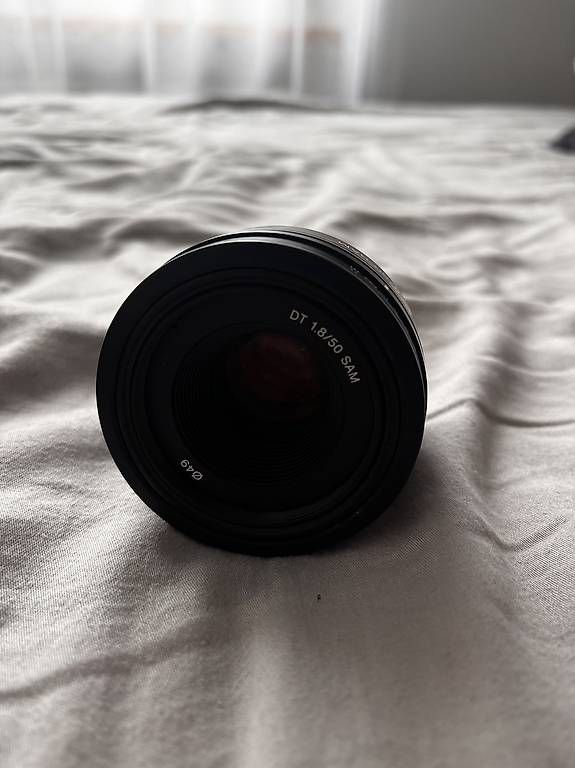 Sony Obiettivi: Sony DT 50mm F1.8 Objektiv A-Mount – Usato da Flawil venduto da rma_8rc2 2